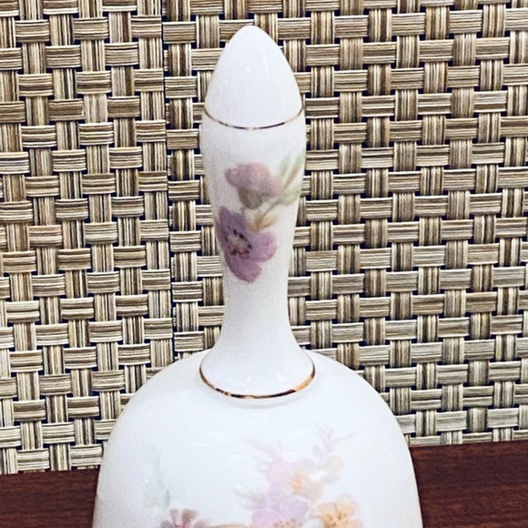 VTG 1960s Crown West Porcelain Floral Bell - Picture 3 of 11